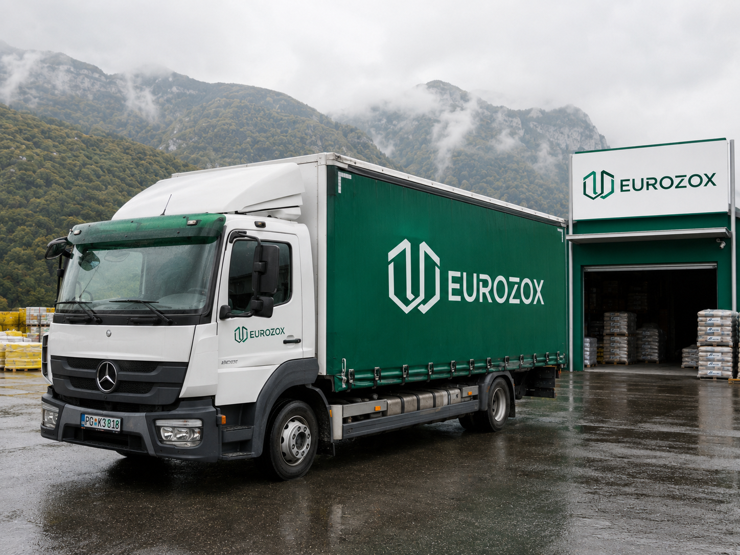 Eurozox delivery truck loaded with construction materials
